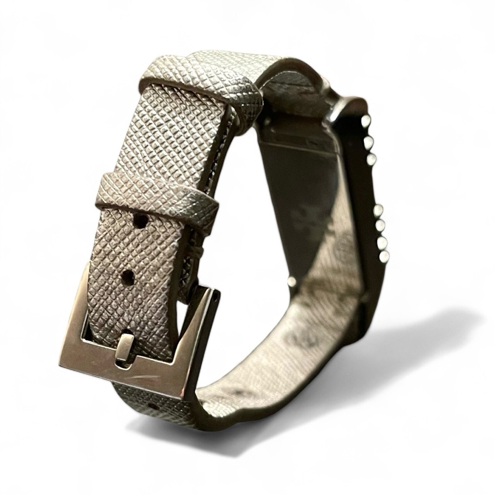 🎉 HP! ❤️ Tory Burch x Fitbit Silver Leather Bracelet - Picture 6 of 11